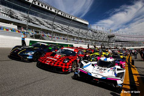 daytona 24 hours 2023 schedule